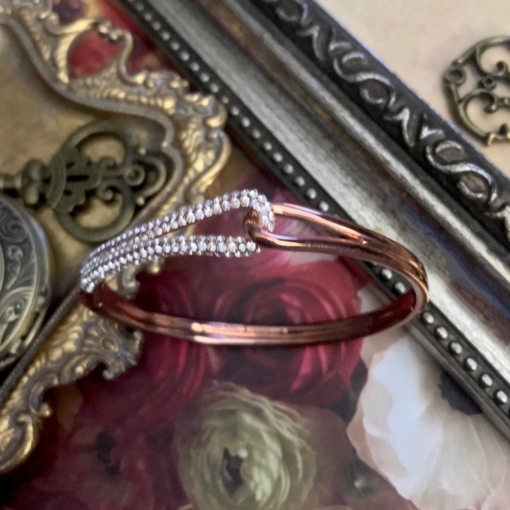 Kate Spade • Rose Gold Get Connected Bangle - Picture 5 of 5